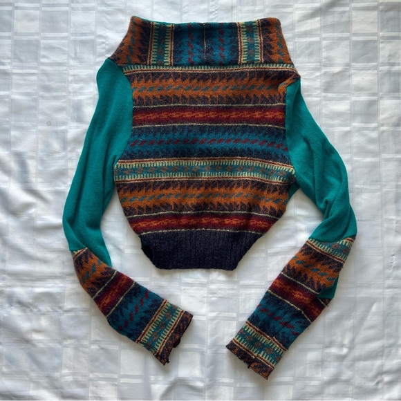 Precocious Bohemian Reworked Cropped Long Sleeve Sweater - Picture 9 of 10